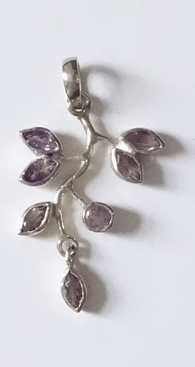 Hangers met Amethyst